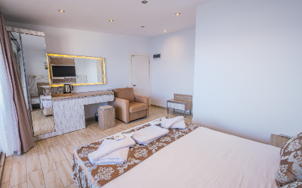 Deluxe Kara Manzaralı Double